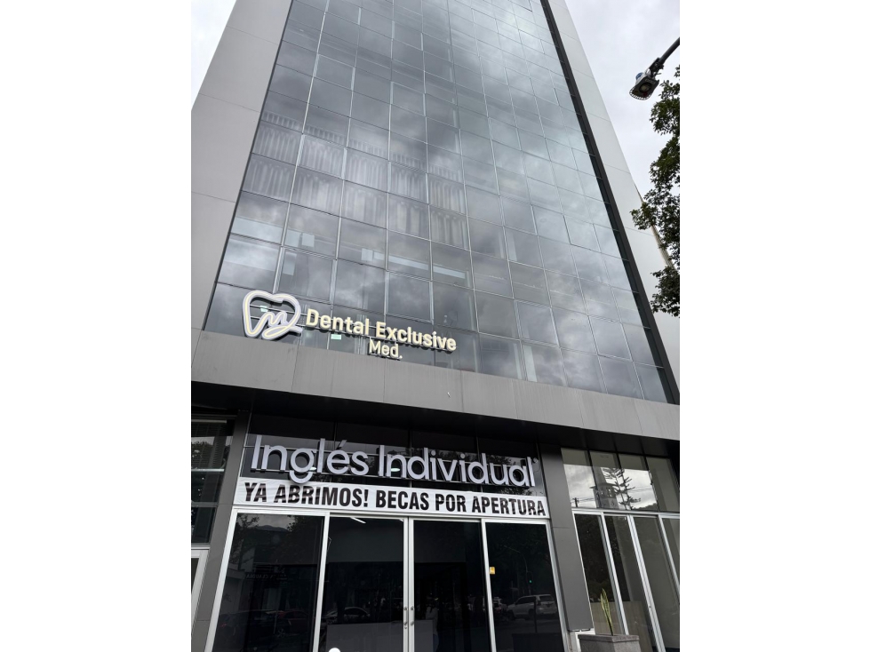 APARTAESTUDIO TIPO LOFT, EN LA CASTELLANA, MEDELLIN. PISO 6