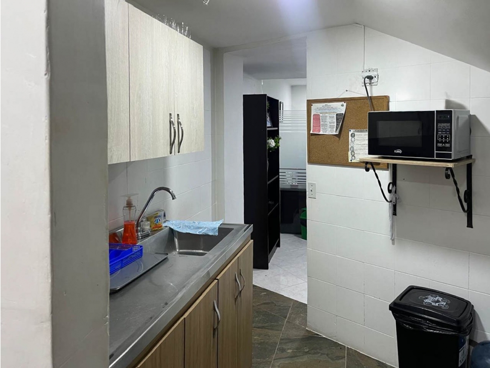 OFICINA EN VENTA EN EL CENTRO DE MEDELLIN — foto 6