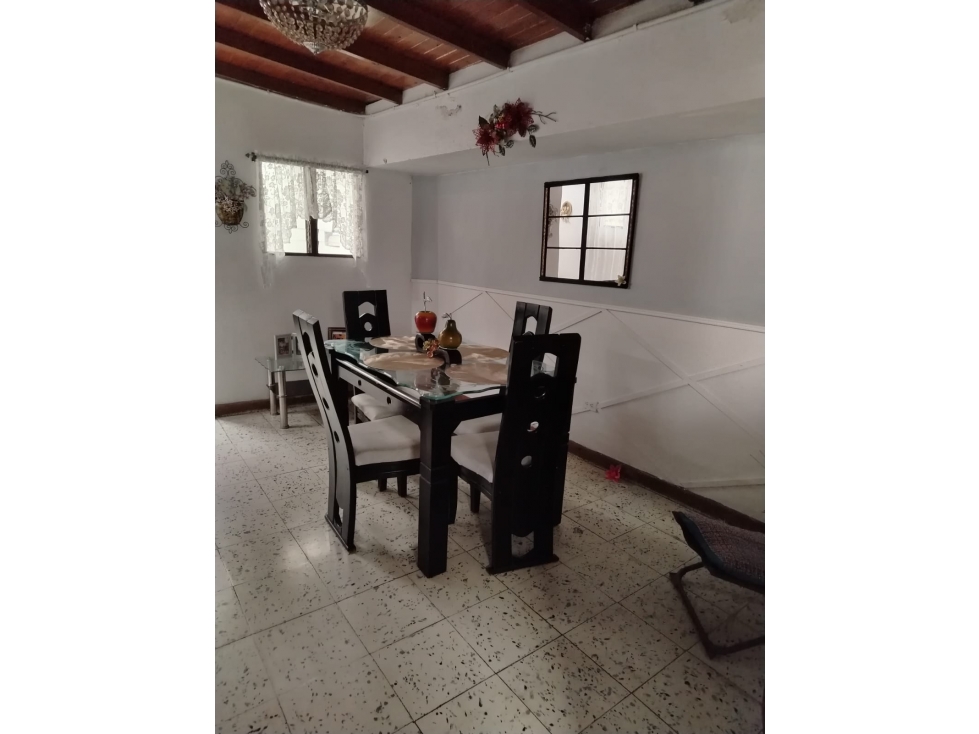 EN VENTA CASA EN BUENOS AIRES, MEDELLIN PISO 4 — foto 2