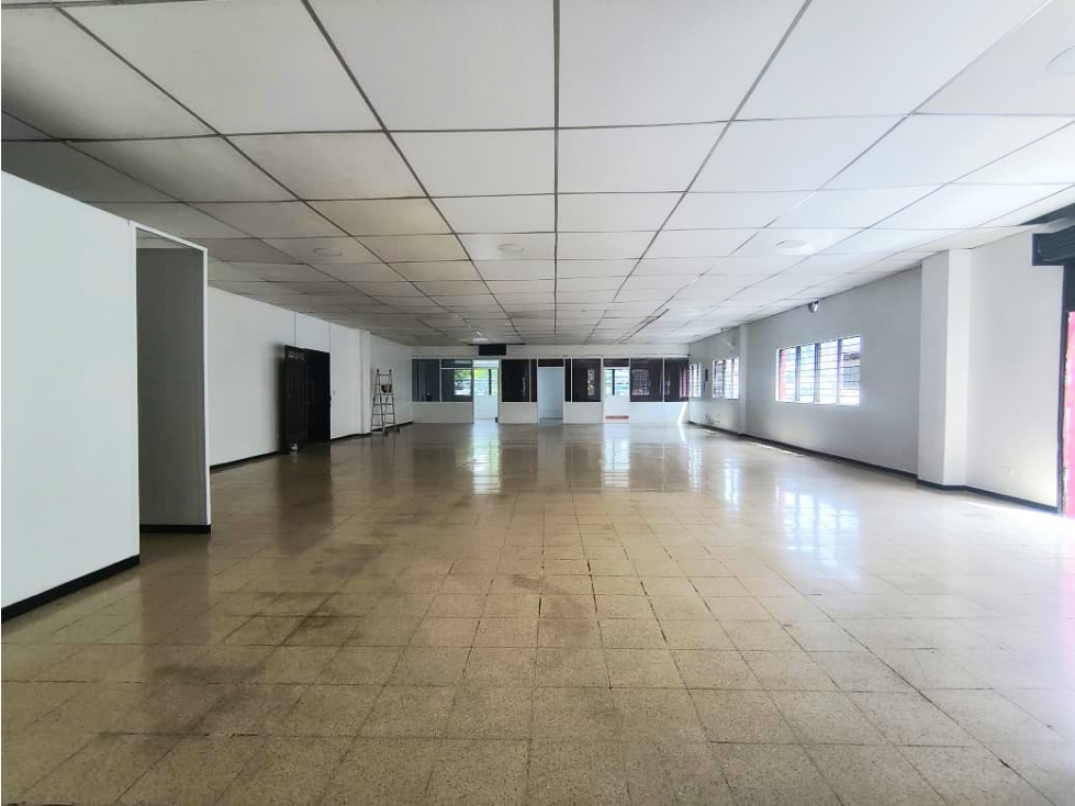 Local en arriendo en los Naranjos Itagüí - 4