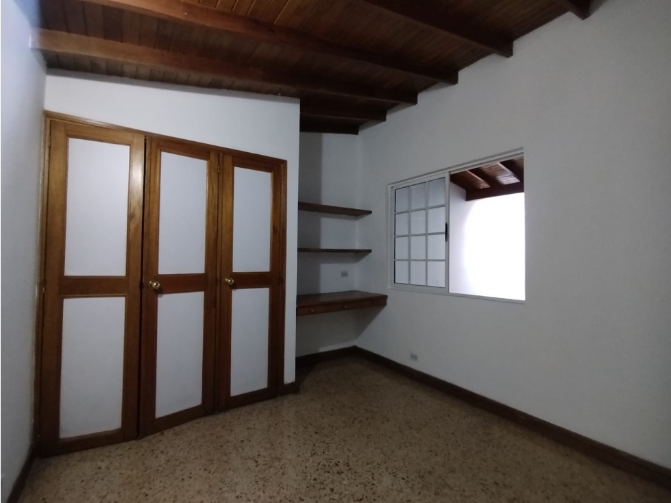 Casa en arriendo en Ferrini Medellín - 4