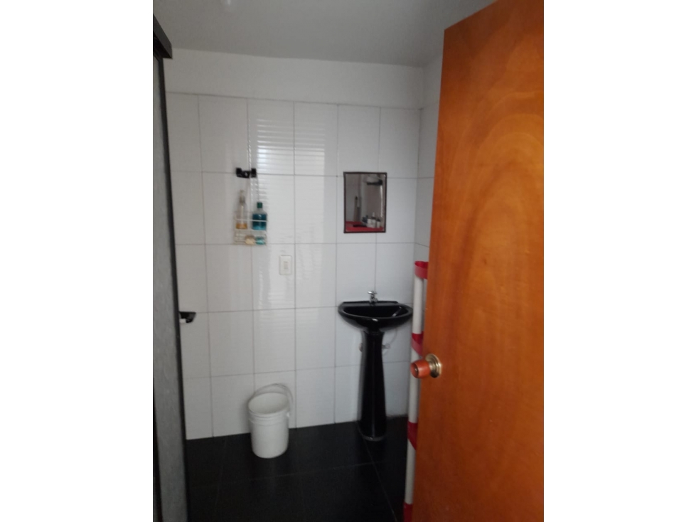 CASA UNIFAMILIAR EN VENTA BARRIO LA PALMA , MEDELLIN. DOS NIVELES — foto 6