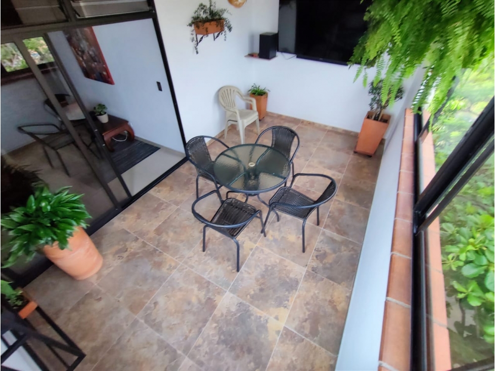 APARTAMENTO EN VENTA EN EL BOMBONA, PISO 4