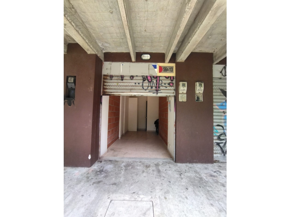 LOCAL EN VENTA EN EL CHAGUALO MEDELLIN, PISO 1 - 1