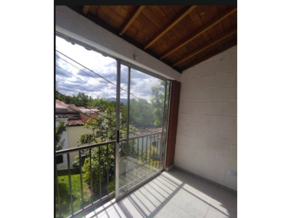 EN VENTA CASA DUPLEX EN BUENOS AIRES, MEDELLIN PISO 1-2 Y TERRAZA — foto 4