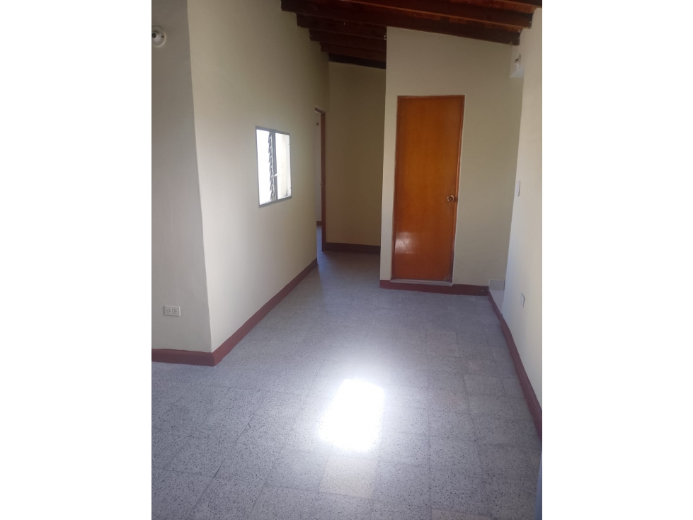 APARTAMENTO EN VENTA EN BUENOS AIRES MEDELLIN. PISO 4 — foto 5