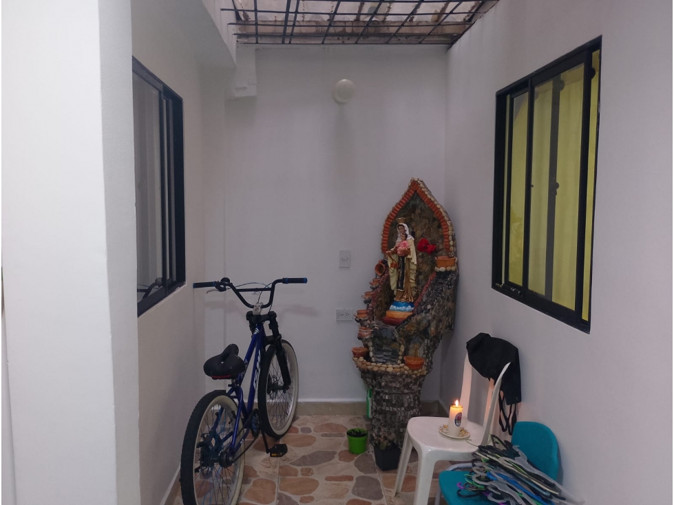 EN VENTA CASA EN CAMPO VALDES, MEDELLIN PISO 1 — foto 3