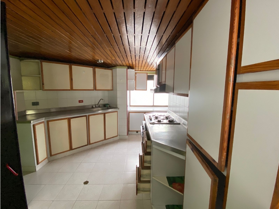 APARTAMENTO EN VENTA EN PRADO, MEDELLIN PISO 4 — foto 4