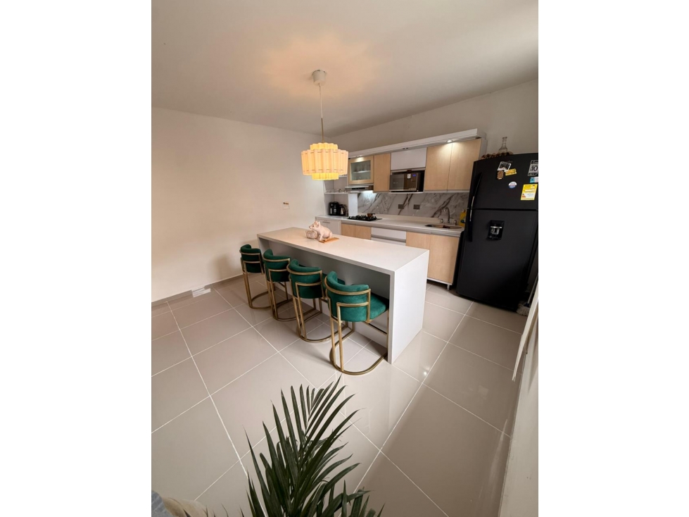 EN VENTA CASA EN CAMPO VALDEZ, MEDELLIN PISO 2 — foto 2
