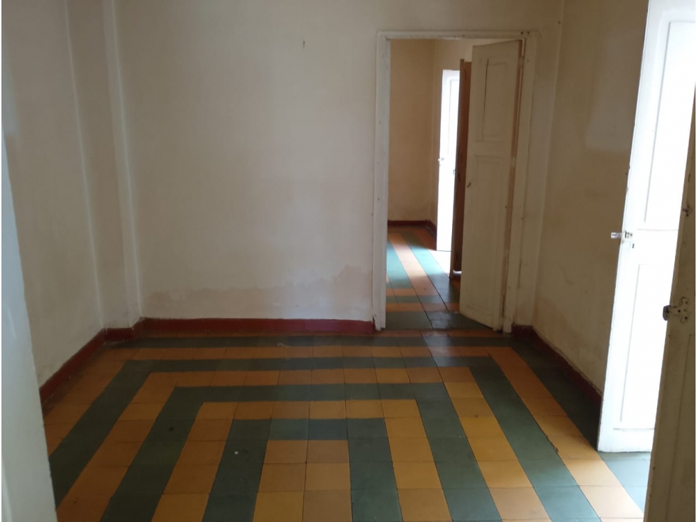 CASA LOTE EN VENTA EN EL SALVADOR MEDELLIN PISO 1 -2 y 3 — foto 4