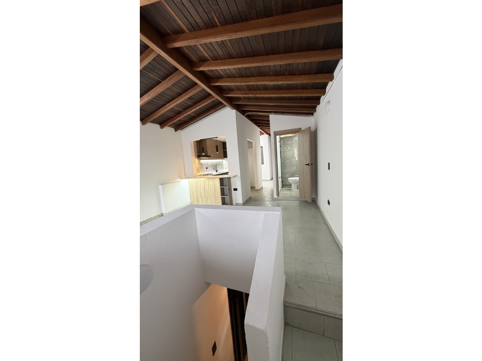 EN VENTA APARTAMENTO EN LA MILAGROSA MEDELLIN, PISO 3 — foto 2