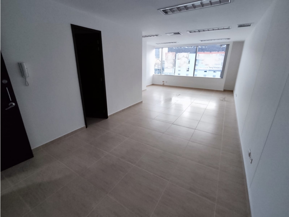 EN VENTA Y ARRIENDO OFICINA POBLADO MILLA DE ORO , MEDELLIN — foto 3