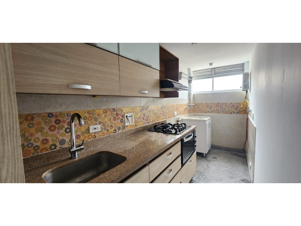 EN VENTA APARTAMENTO EN BUENOS AIRES, MEDELLIN PISO 12
