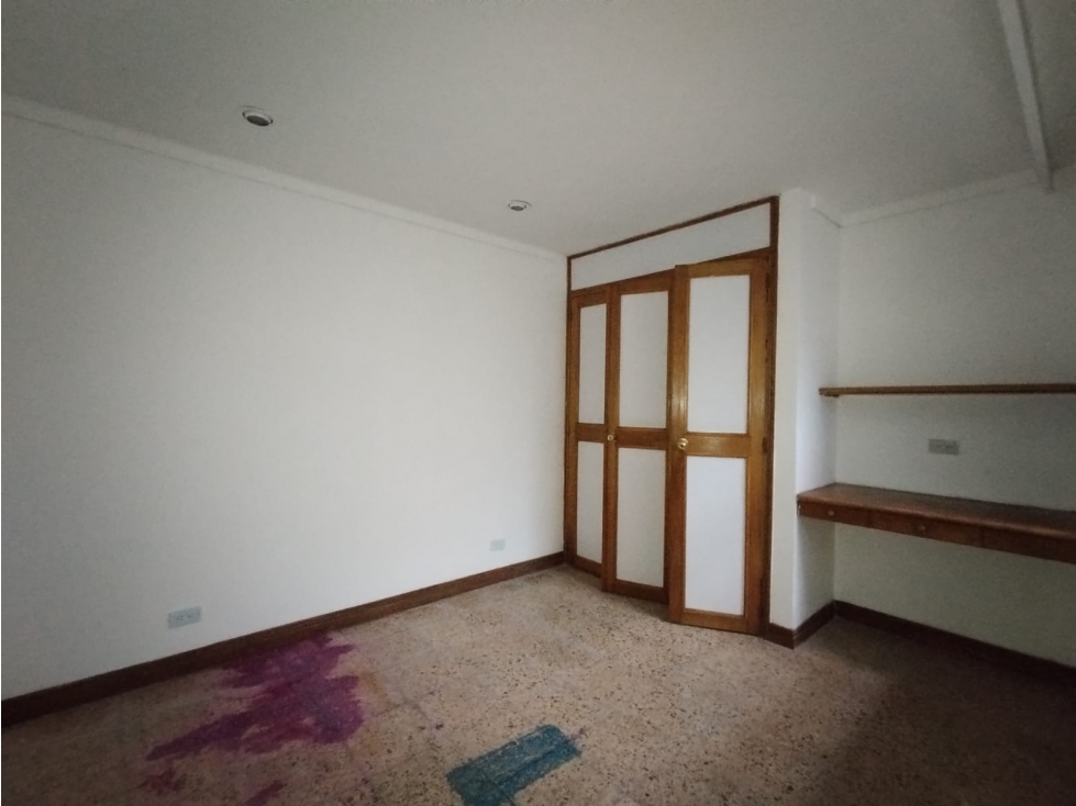 Casa en arriendo en Ferrini Medellín - 5
