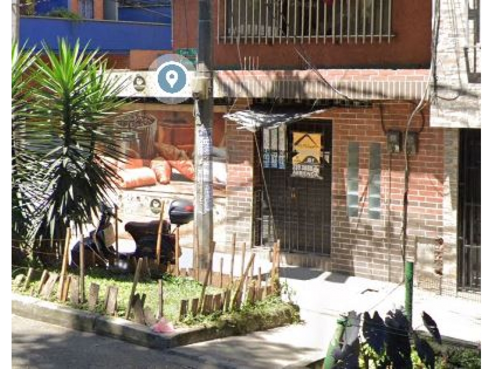 LOCALES EN VENTA CENTRO. MEDELLIN PISO 1 - 4