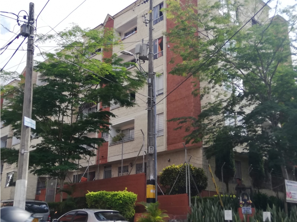 APARTAMENTO EN VENTA EN BUENOS AIRES, MEDELLIN. PISO 5 — foto 2