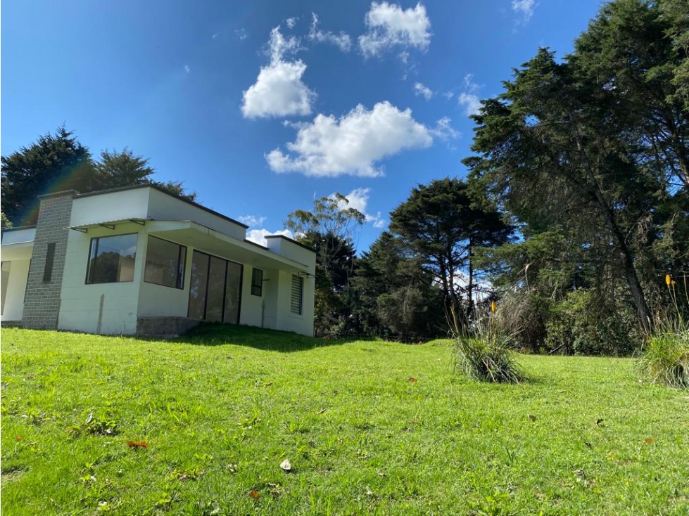 FINCA EN VENTA EN SANTA ELENA ANTIOQUIA
