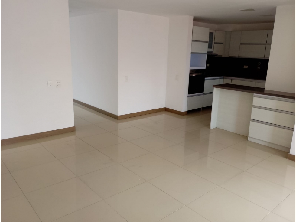 APARTAMENTO EN VENTA EN LAURELES MEDELLIN PÍSO 9 — foto 4