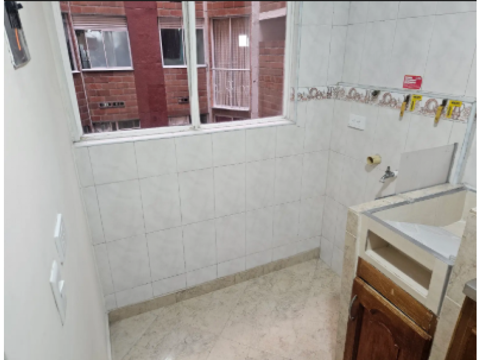 APARTAMENTO EN VENTA CENTRO BOMBONA ,MEDELLIN PISO 6 — foto 3