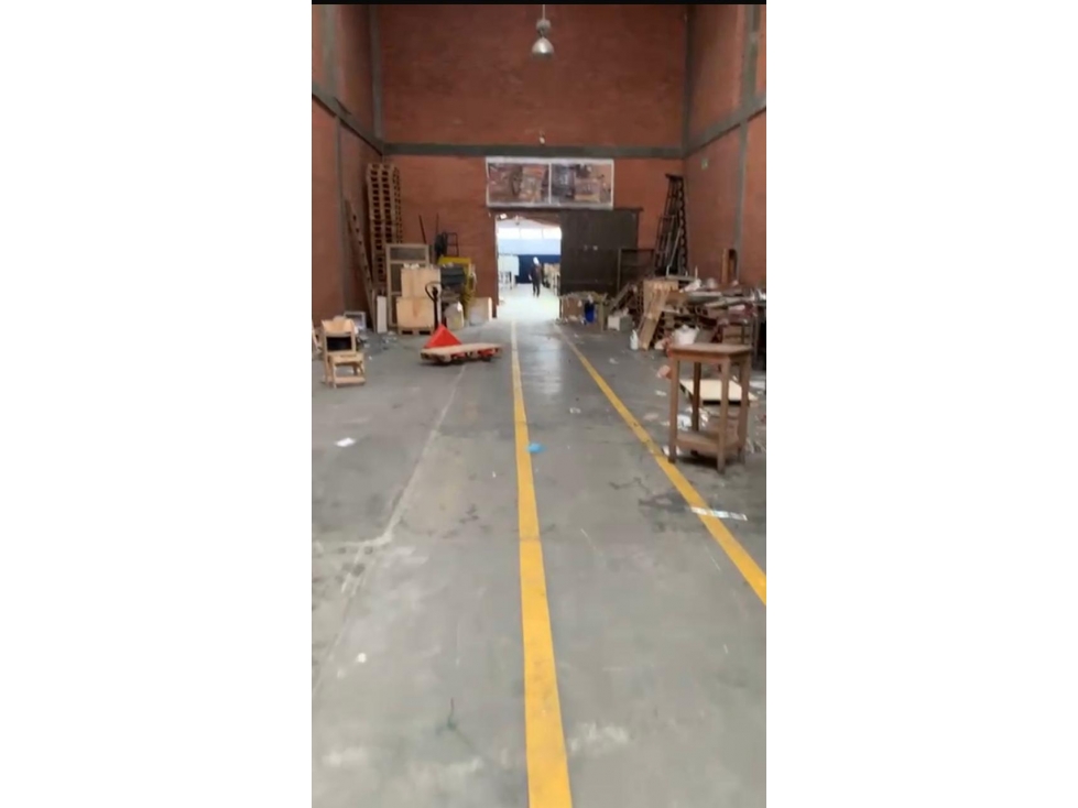 BODEGA PARA LA VENTA EN LAS FERIAS, CUNDINAMARCA