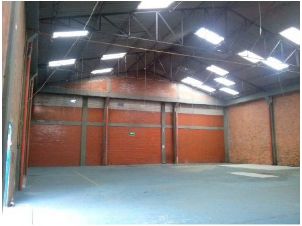 BODEGA INDUSTRIAL EN ARRIENDO SECTOR ALQUERIA, BOGOTA — foto 2
