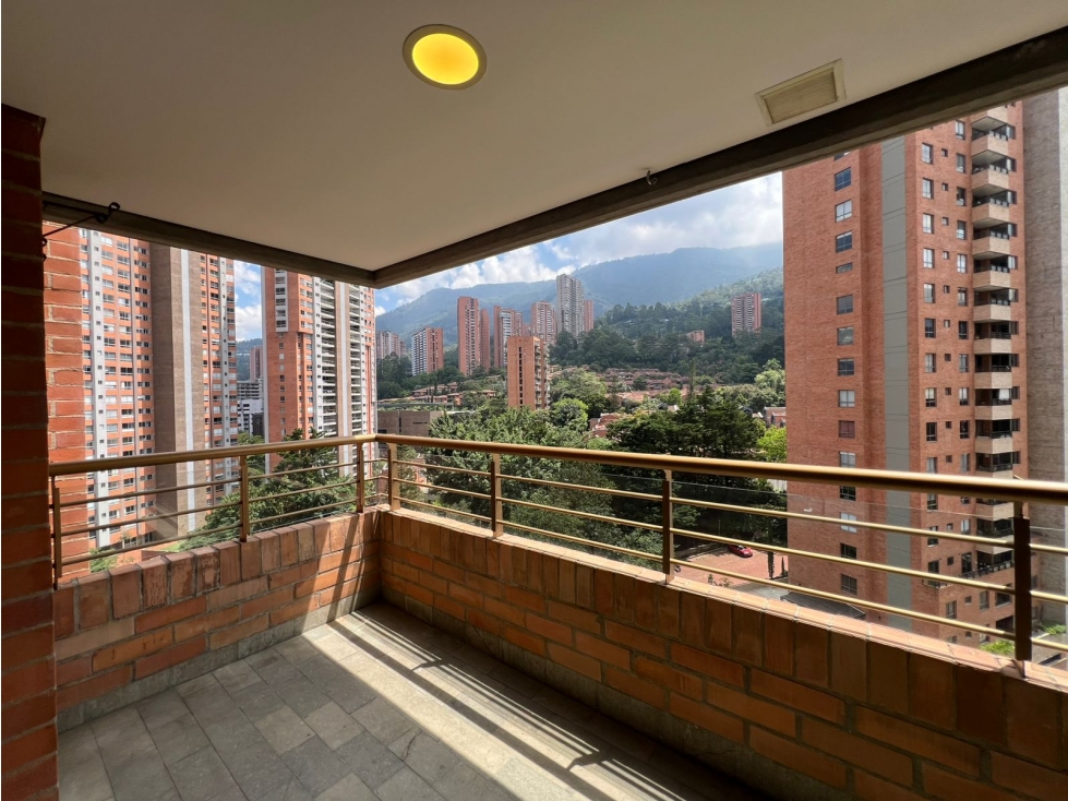 APARTAMENTO EN ARRIENDO SECTOR EL TESORO - POBLADO — foto 4