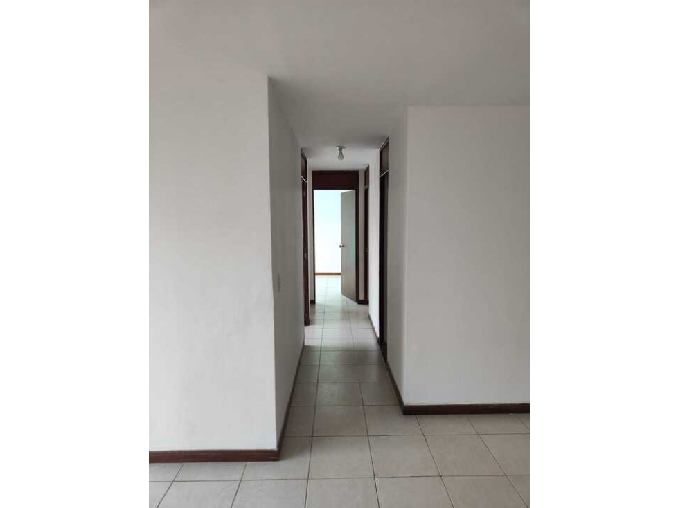 APARTAMENTO EN ARRIENDO LOMA DEL INDIO - POBLADO — foto 5