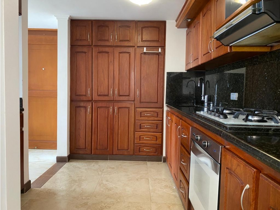 APARTAMENTO EN ARRIENDO SECTOR DE ALTOS DEL POBLADO - POBLADO — foto 6