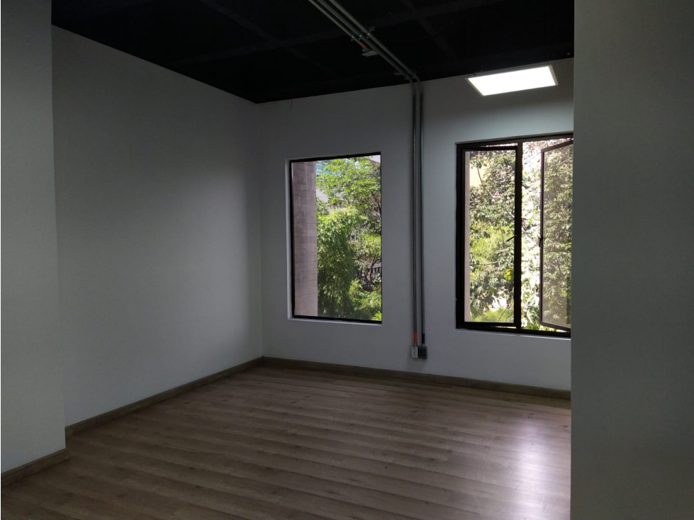 LOCAL EN ARRIENDO UBICADO EN MILLA DE ORO