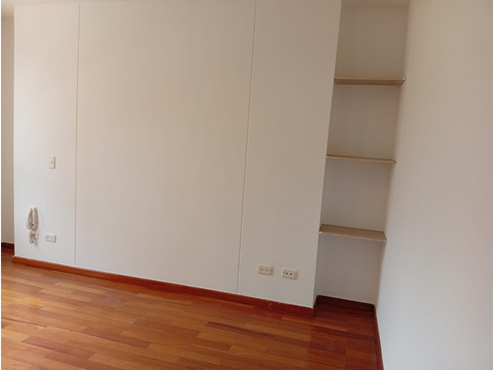 APARTAMENTO EN ARRIENDO SECTOR EL TESORO - POBLADO — foto 2