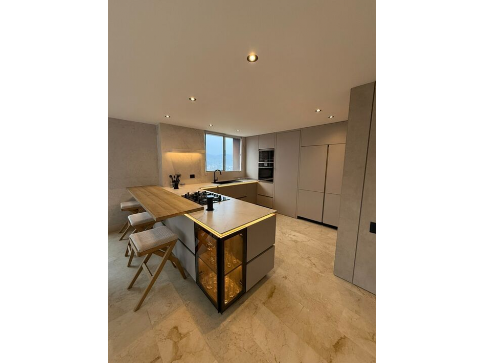 APARTAMENTO EN VENTA SECTOR EL TESORO - POBLADO — foto 5