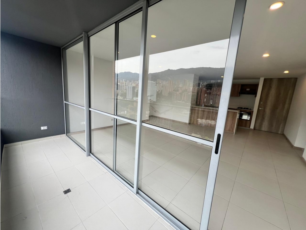 APARTAMENTO EN ARRIENDO SECTOR DE CIUDAD DEL RIO — foto 4
