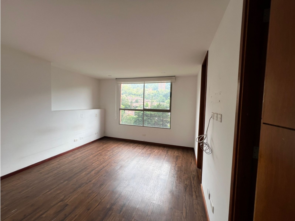 APARTAMENTO EN ARRIENDO SECTOR EL TESORO - POBLADO — foto 6