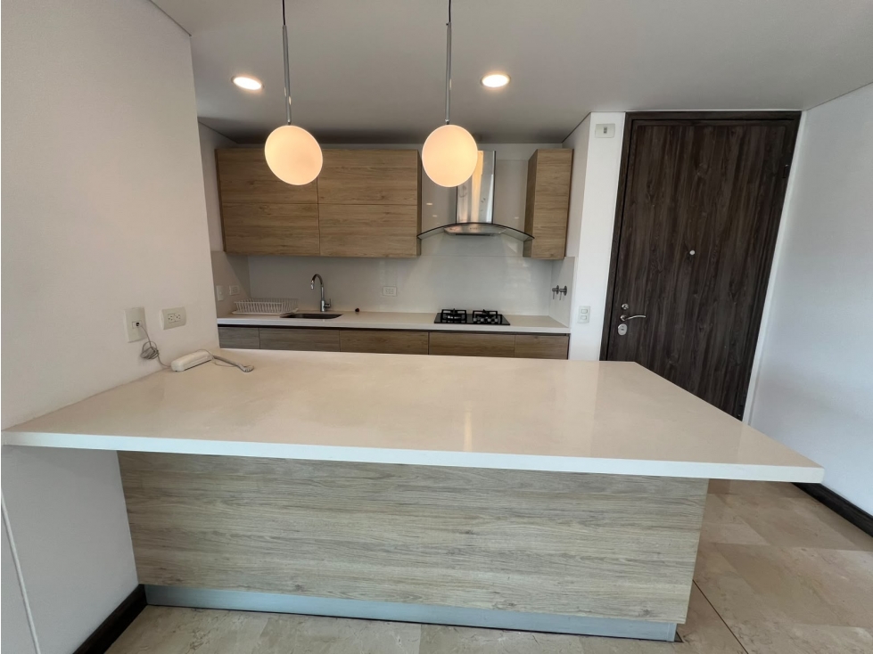APARTAMENTO EN ARRIENDO SECTOR DE LOS PARRA - POBLADO — foto 2