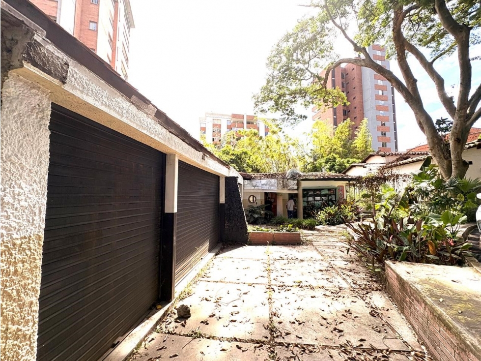 CASA EN VENTA SECTRO DE CASTROPOL PARA REMODELAR O PARA CONSTRUIR — foto 2