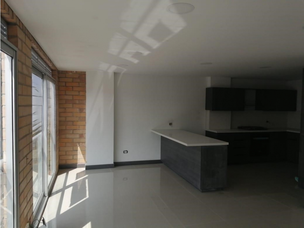 APARTAMENTO EN ARRIENDO SECTOR DE GUAYABAL — foto 2
