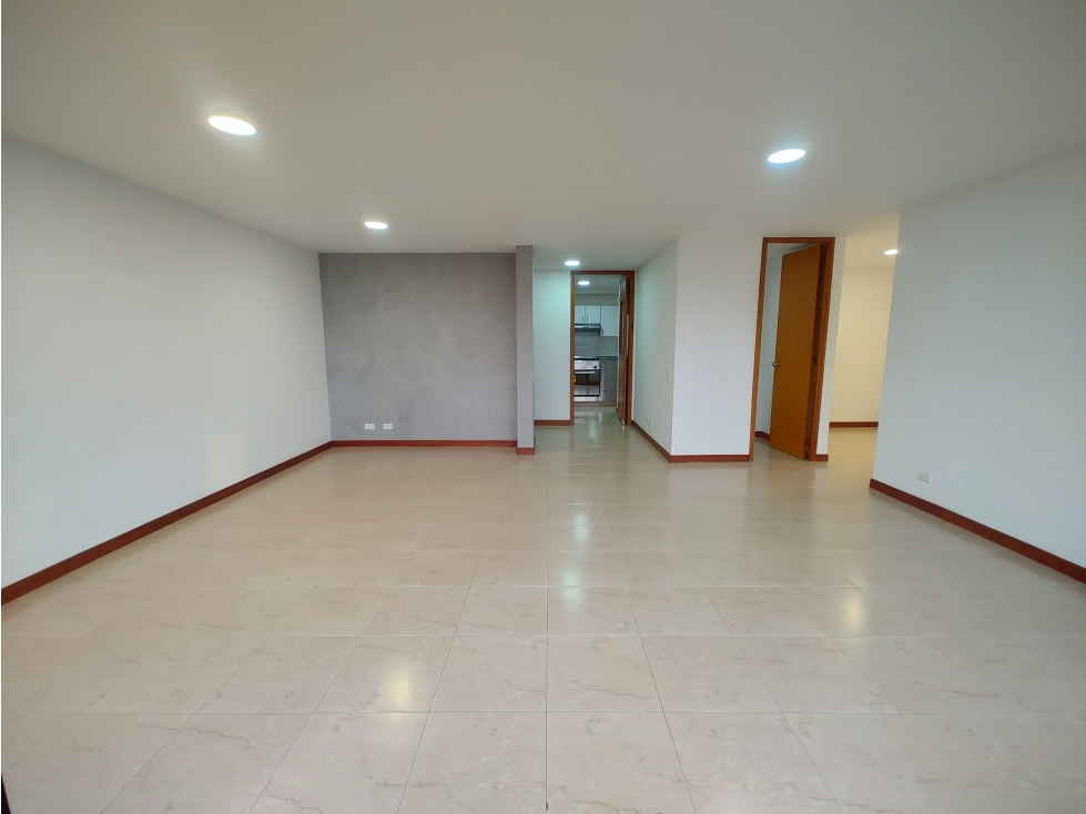 APARTAMENTO EN ARRIENDO SECTOR DE FRONTERA - POBLADO — foto 3