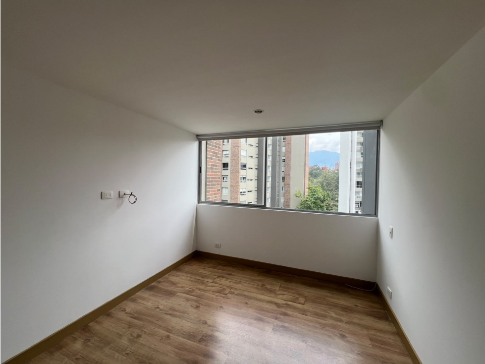 APARTAMENTO EN ARRIENDO SECTOR LOS BALSOS - POBLADO — foto 3