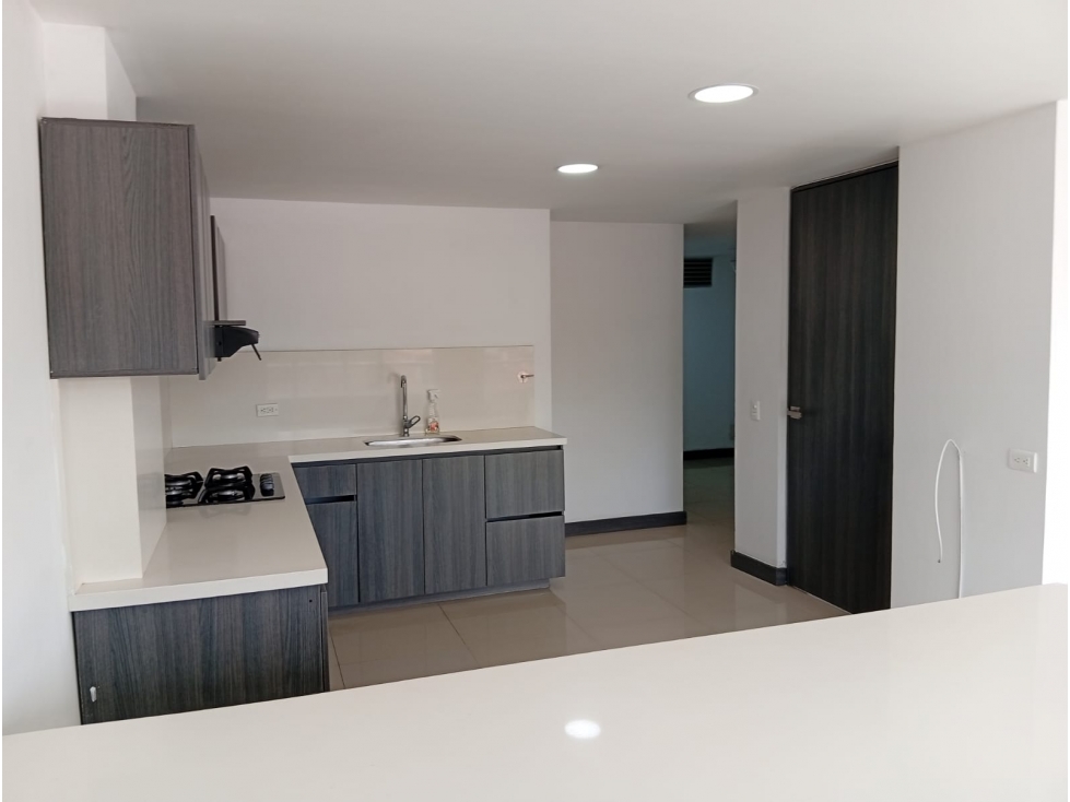 APARTAMENTO EN ARRIENDO SECTOR MAYORCA - GUAYABAL — foto 4
