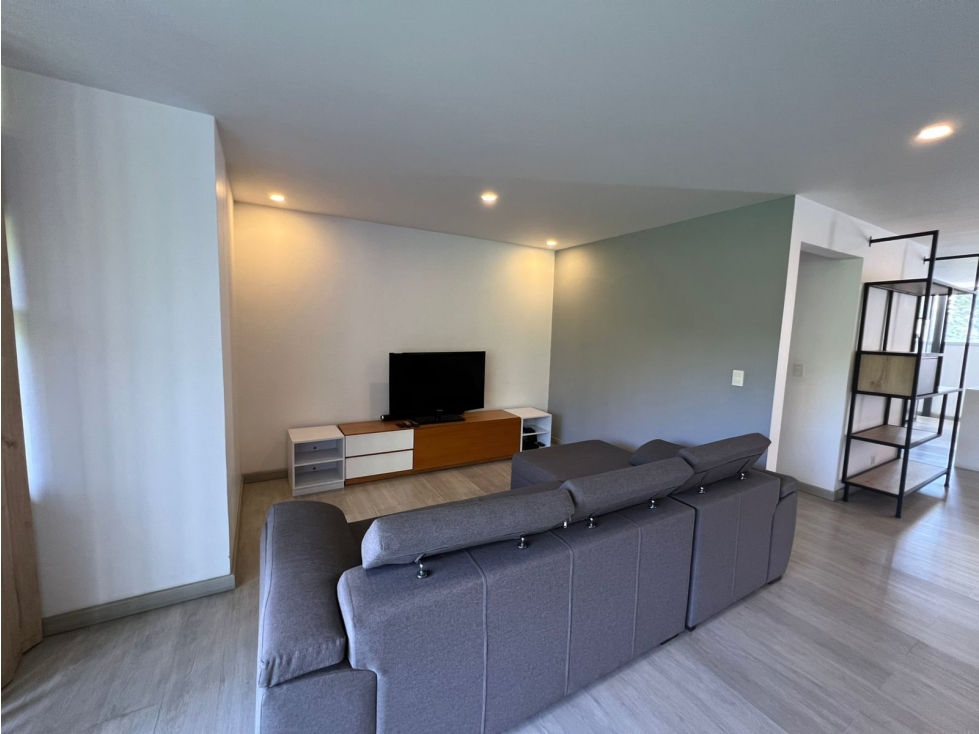 APARTAMENTO EN VENTA AMOBLADO SECTOR DE PATIO BONITO - POBLADO — foto 5