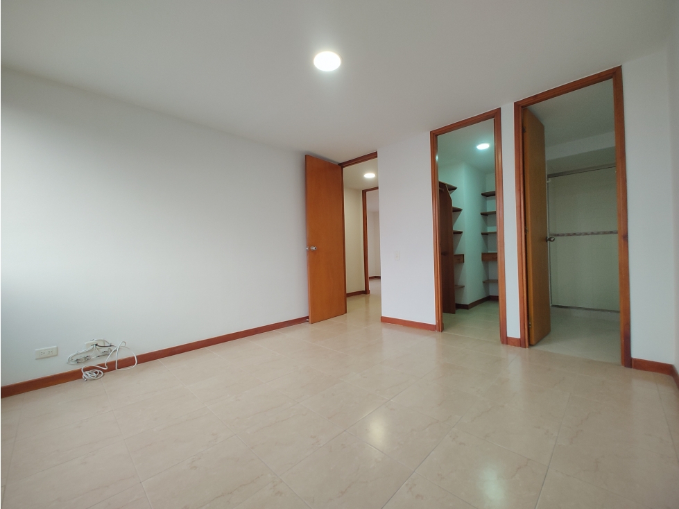 APARTAMENTO EN ARRIENDO SECTOR DE FRONTERA - POBLADO — foto 5