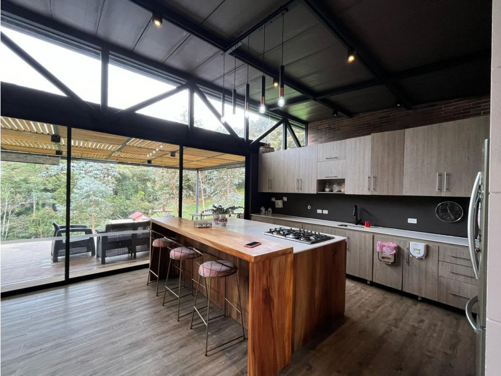 CASA EN ARRIENDO SECTOR ALTOS DEL ESCOBERO - ENVIGADO — foto 2