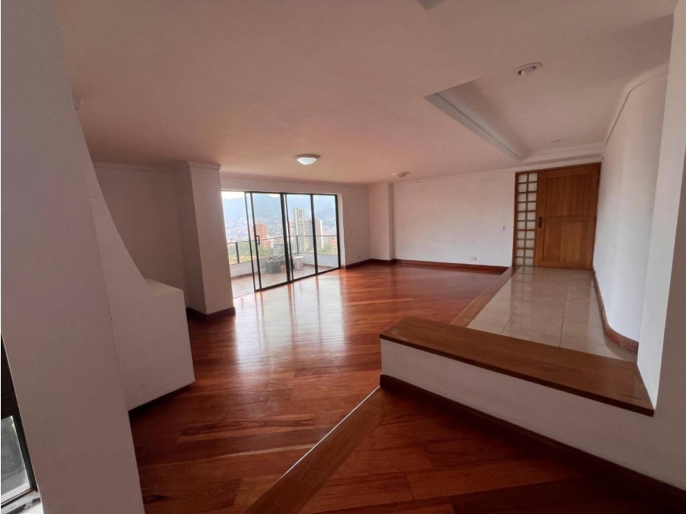 APARTAMENTO EN ARRIENDO SECTOR LOS BALOS - POBLADO — foto 4