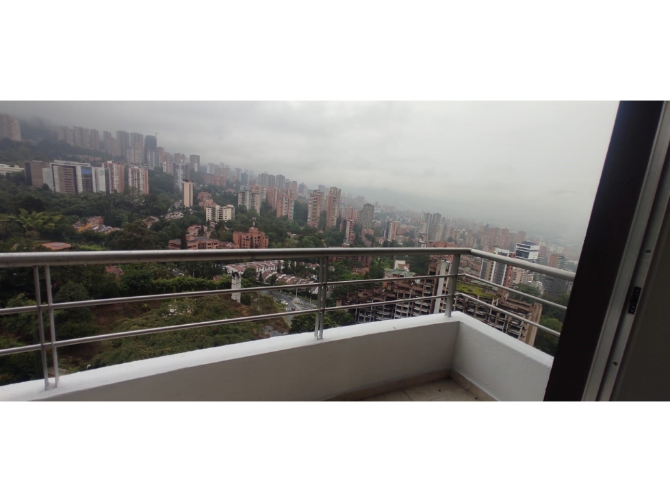 APARTAMENTO EN ARRIENDO SECTOR DE ALTOS DEL POBLADO