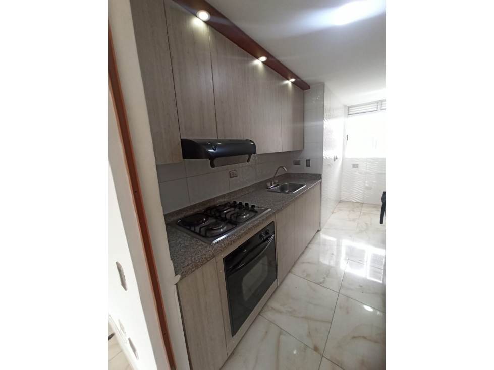 APARTAMENTO EN ARRIENDO SECTOR LA LINDE - POBLADO — foto 2