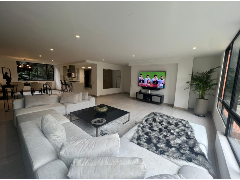 APARTAMENTO EN ARRIENDO SECTOR CAMPESTRE - POBLADO — foto 2