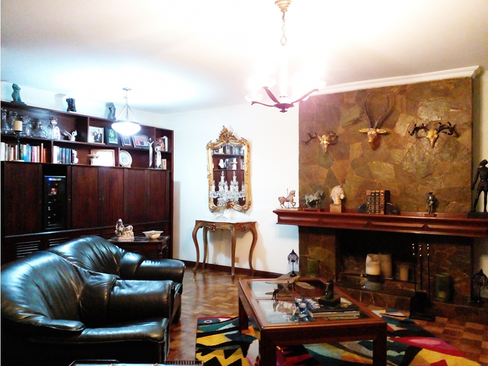 Casa en Venta y Arriendo en Los Balsos Medellín — foto 2
