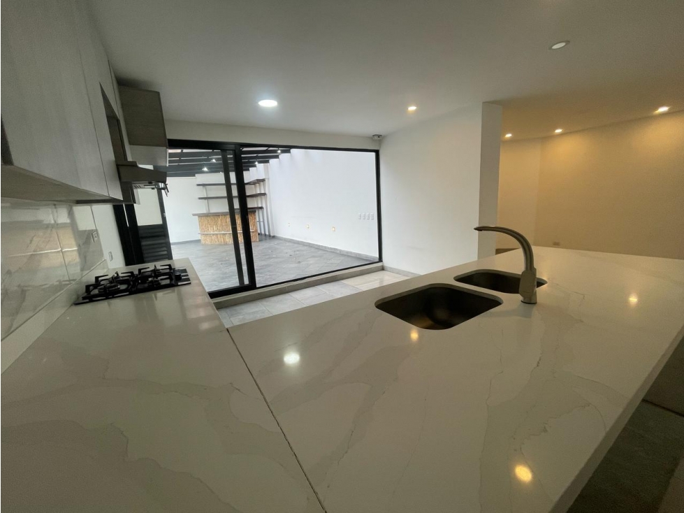 APARTAMENTO EN ARRIENDO SECTOR EL CAMPESTRE - POBLADO — foto 2