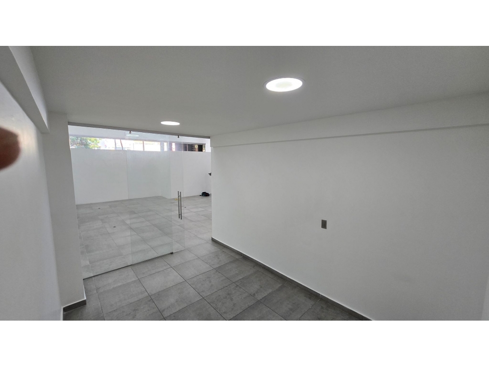 LOCAL ARRIENDO BARRIO COLOMBIA — foto 5