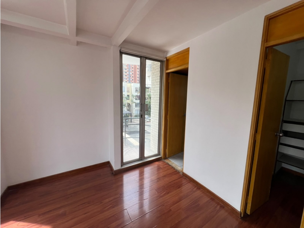 APARTAMENTO EN ARRIENDO SECTOR DE PATIO BONITO - POBLADO — foto 4